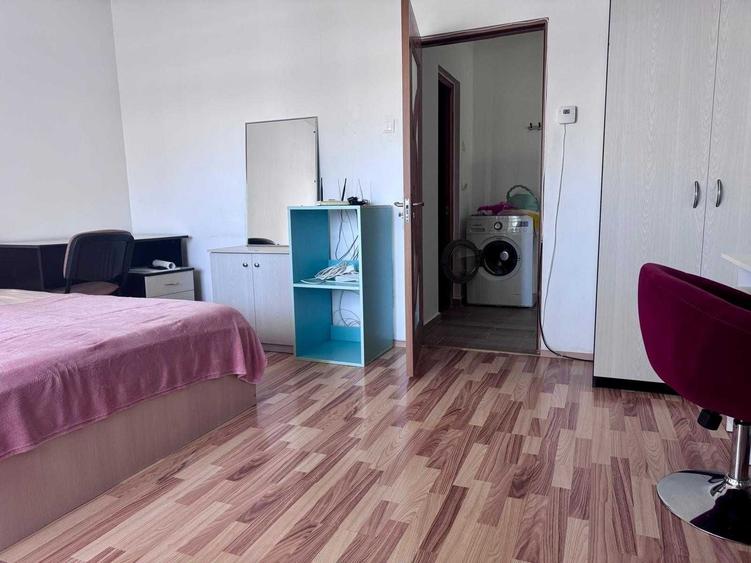 Garsonieră decomandată în Gară