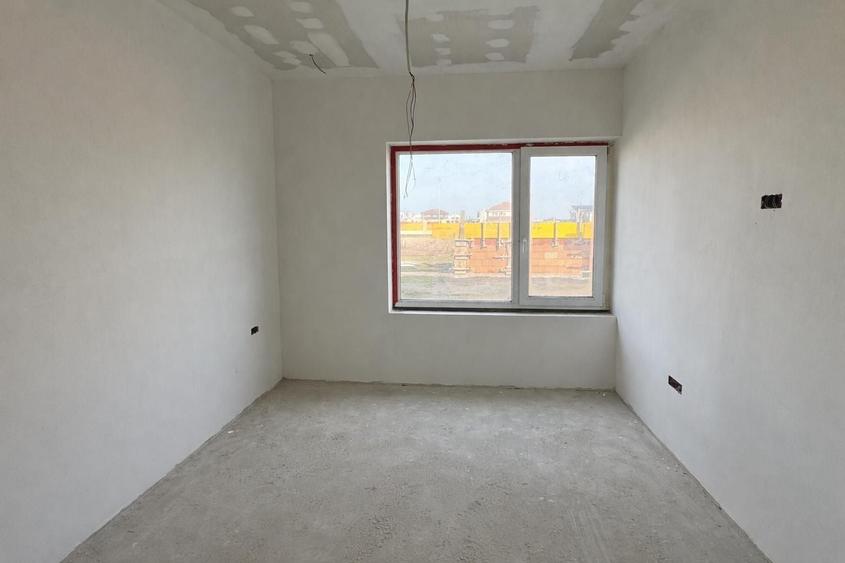 Apartament cu 3 camere decomandat în Torontalului