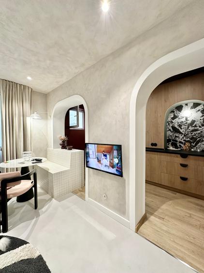 Apartament cu 2 camere semidecomandat în Cișmigiu