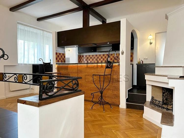 Apartament cu 4 camere decomandat în Ultracentral