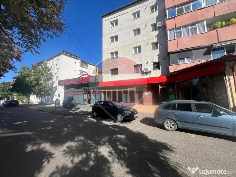 Spațiu comercial, de 120 mp, în Central