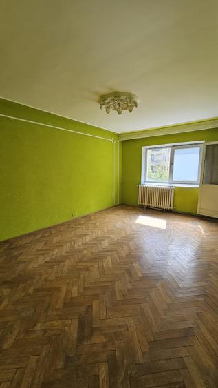 Apartament cu 2 camere decomandat în Cug