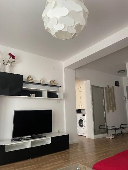 Apartament cu 2 camere semidecomandat, mobilat în Dumbrăvița