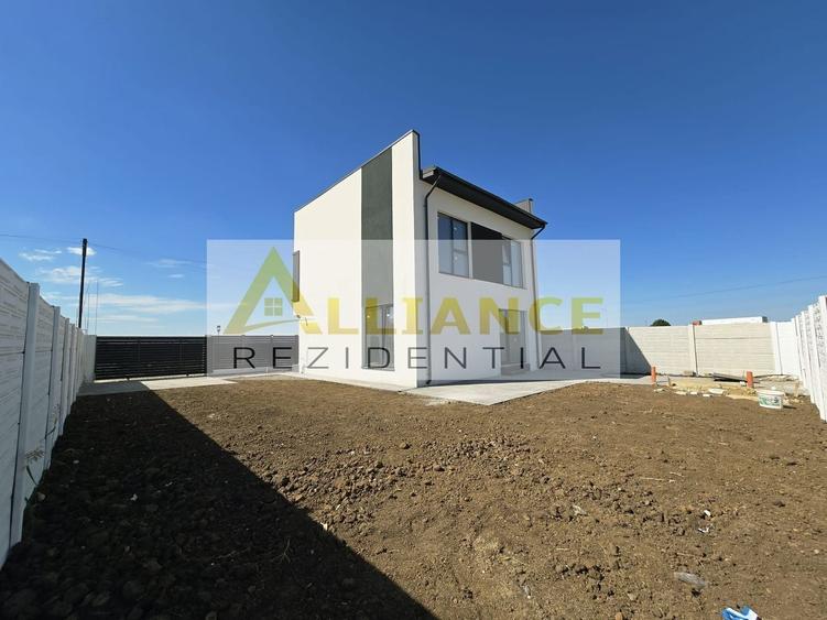 Casă individuală cu 4 camere cu Teren 300 Mp în Berceni