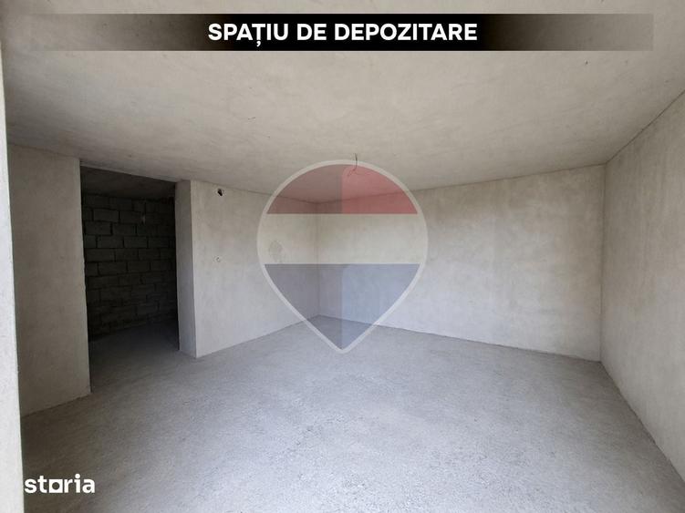Casă cu 5 camere cu Teren 1850 Mp în Cernești