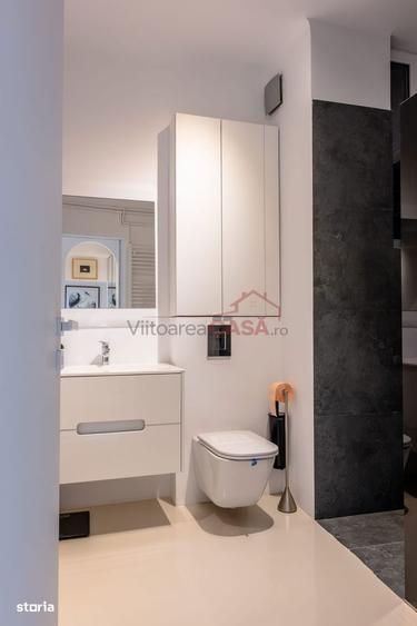 Apartament cu 4 camere decomandat, mobilat în Romană