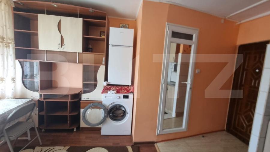 Garsonieră decomandată, mobilată în Bularga