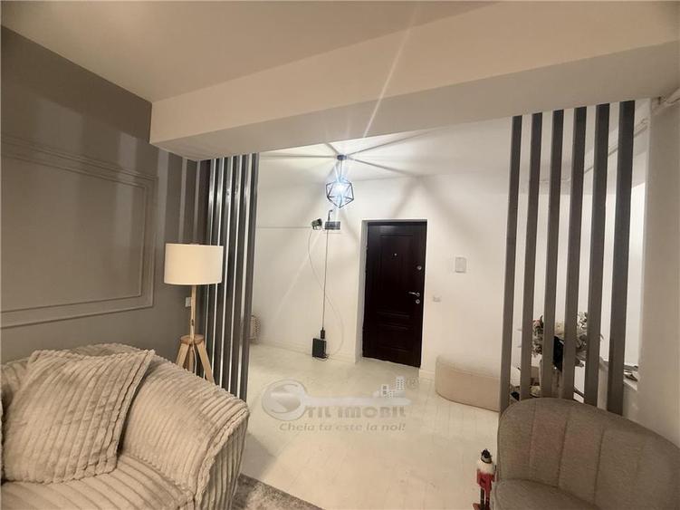Apartament cu 3 camere decomandat, mobilat în Copou