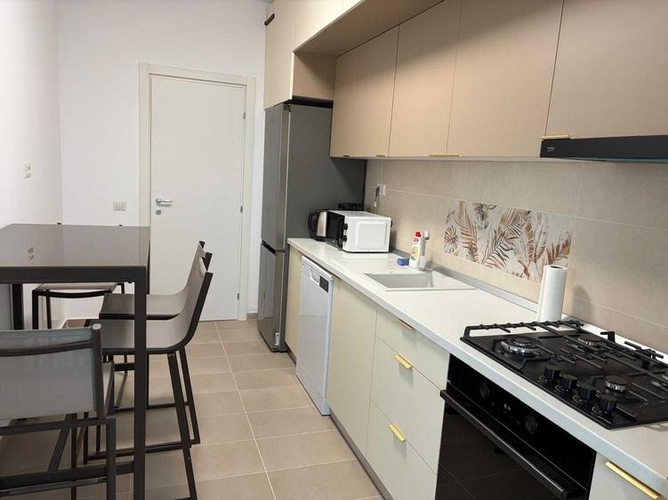 Apartament cu 2 camere decomandat în Aroneanu