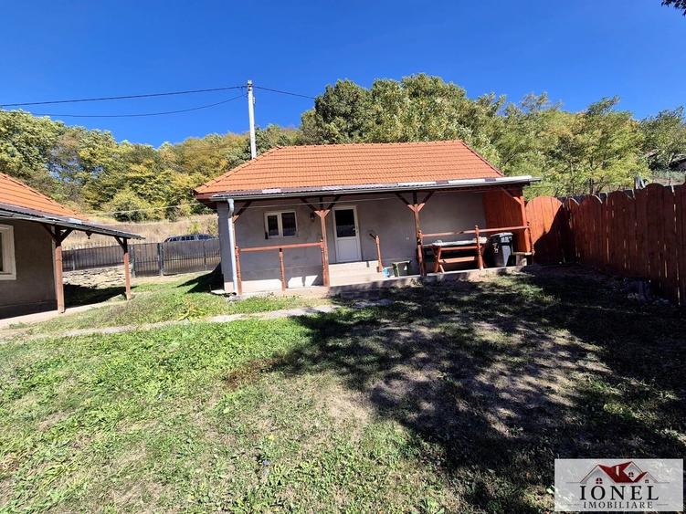 Casă individuală cu 3 camere cu Teren 2115 Mp în Galda de Jos