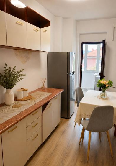 Apartament cu 2 camere semidecomandat în Exterior Vest