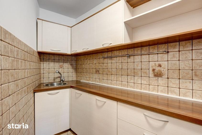 Apartament cu 2 camere semidecomandat în Centrul Civic