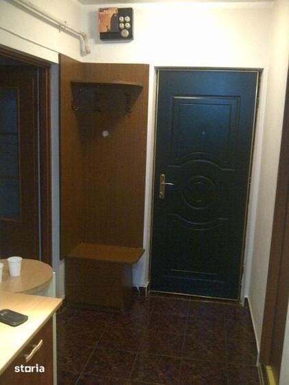Garsonieră decomandată în Plopilor
