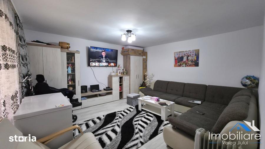 Casă cu 2 camere cu Teren 199 Mp în Central