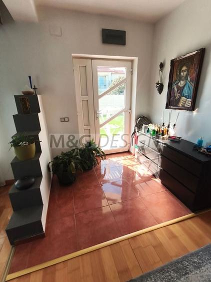 Casă individuală cu 4 camere cu Canalizare în Ghiroda