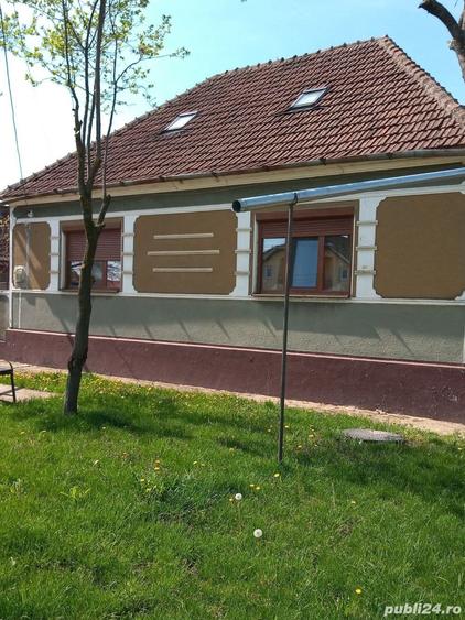 Casă cu 5 camere în Pădureni (Jebel)