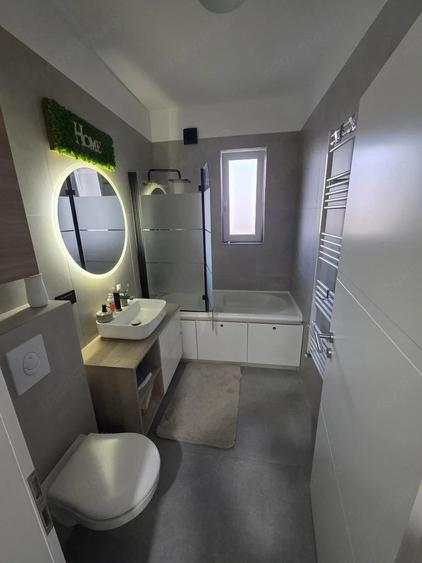 Apartament cu 2 camere decomandat în Favorit