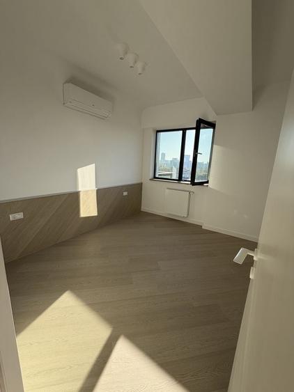 Apartament cu 3 camere decomandat în Vest