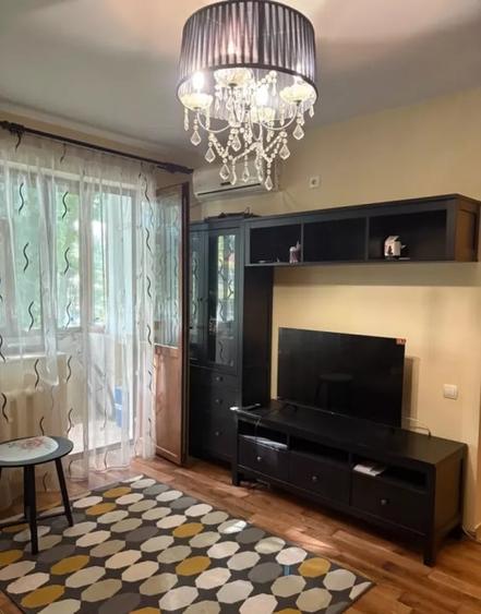 Apartament cu 2 camere semidecomandat, mobilat în Tomis I