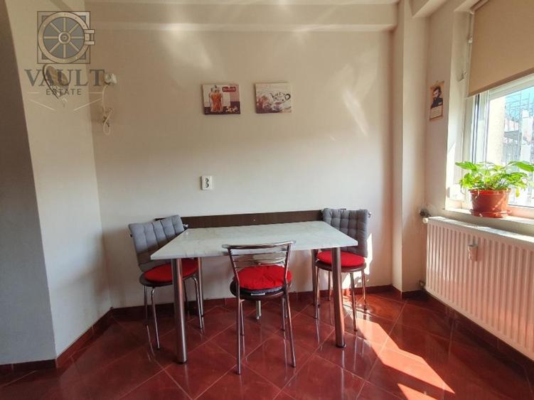 Apartament cu 3 camere decomandat, mobilat în Dristor