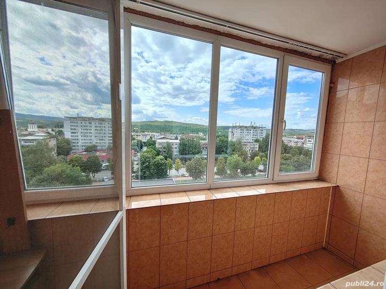 Apartament cu 2 camere decomandat în Micro 4