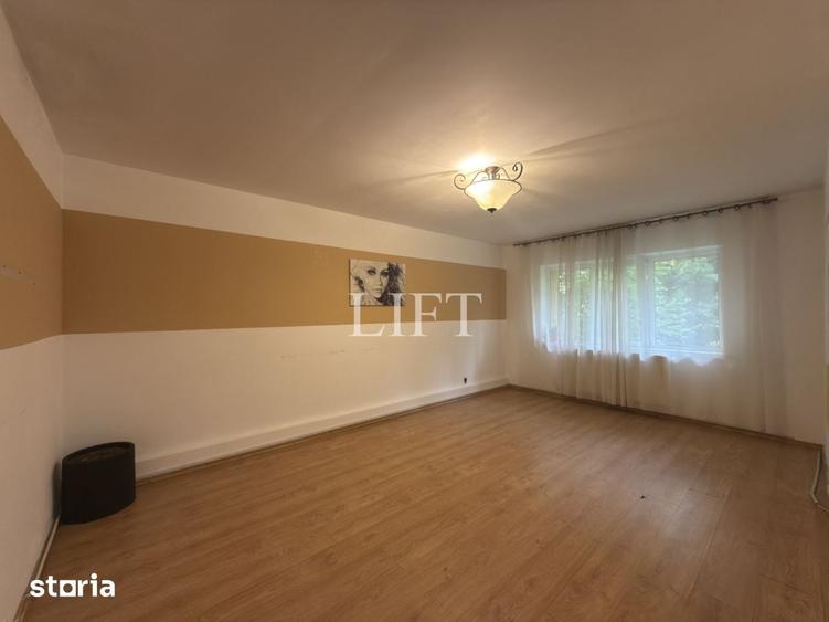 Apartament cu 3 camere decomandat în Astra