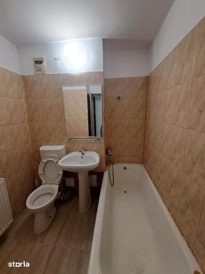 Apartament cu 3 camere în Cetate