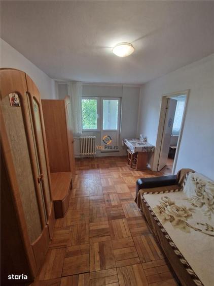Apartament cu 2 camere semidecomandat în Dacia
