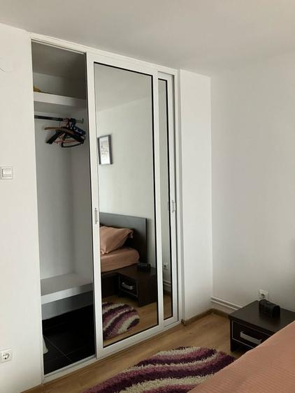 Apartament cu 3 camere decomandat în Exterior Vest