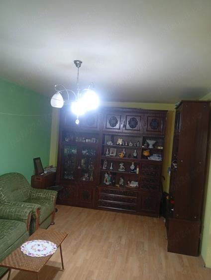 Apartament cu 2 camere decomandat în Rahova