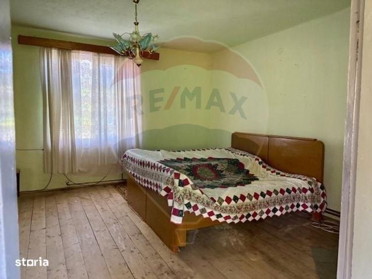 Casă cu 2 camere cu Teren 1449 Mp în Ocna Șugatag