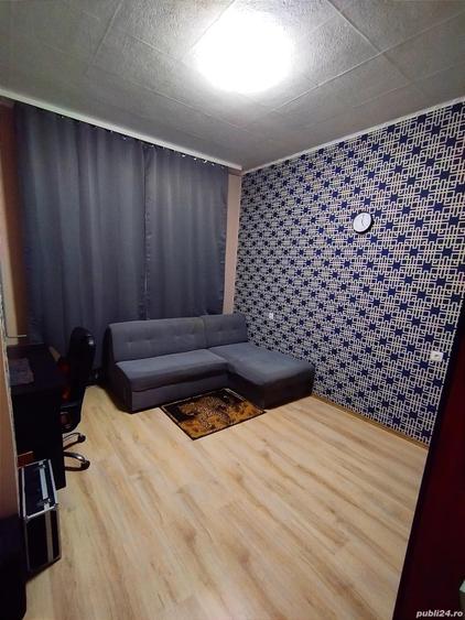 Casă cu 5 camere cu Teren 700 Mp în Turnu