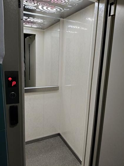 Apartament cu 2 camere decomandat în Albești