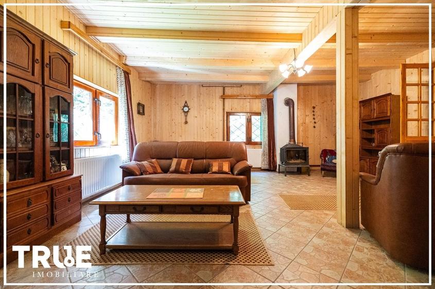 Casă individuală cu 5 camere cu Canalizare în Sălard