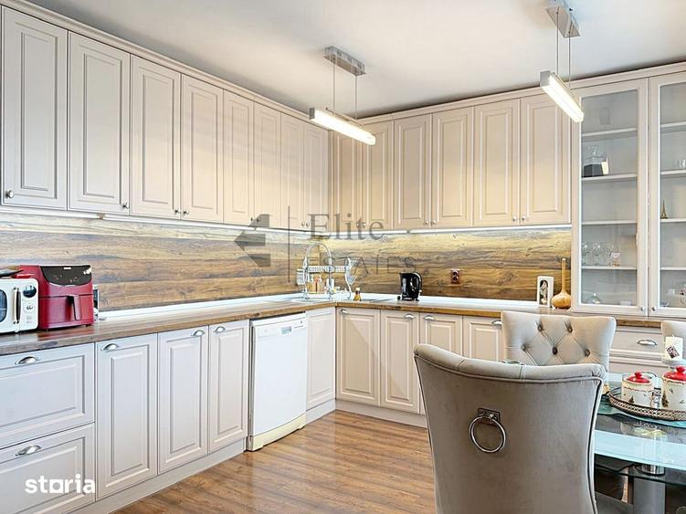 Apartament cu 4 camere decomandat în Ultracentral