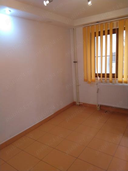 Apartament cu 2 camere semidecomandat în Brotăcei