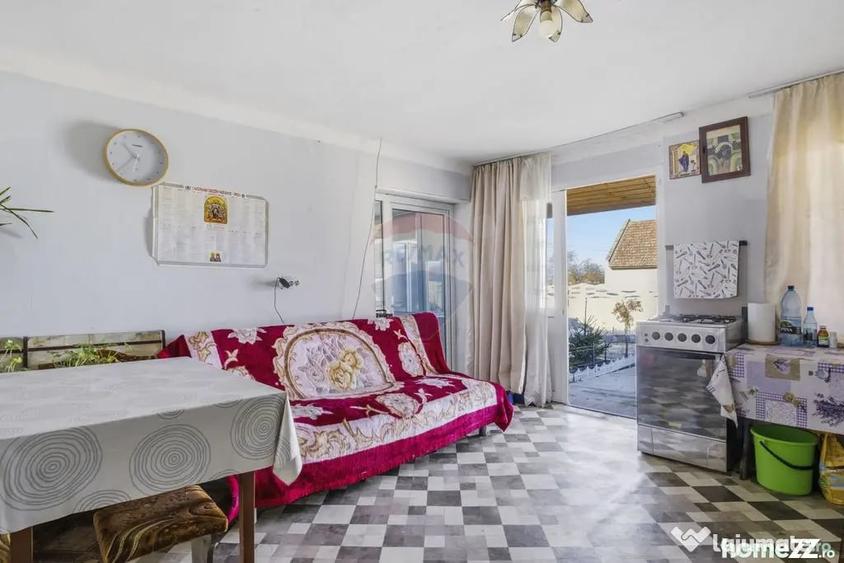 Casă cu 3 camere cu Teren 1439 Mp în Satu Mare