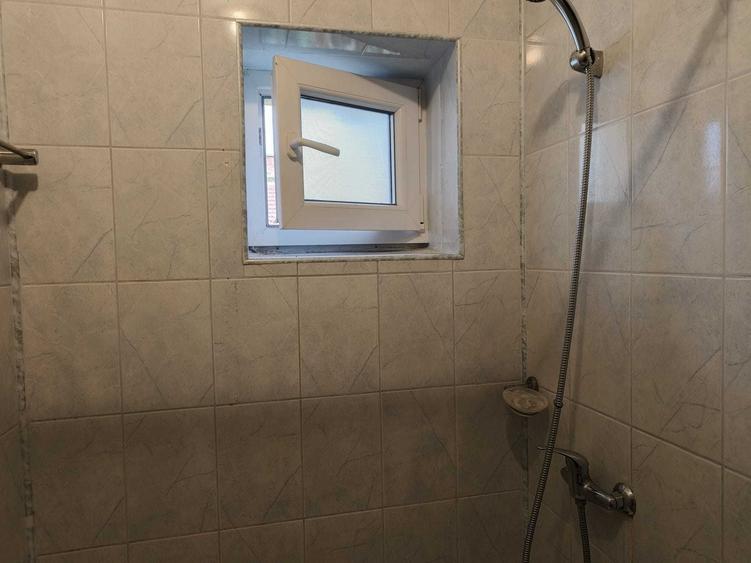 Proprietar , vand ap 2 camere semicentral - 1
