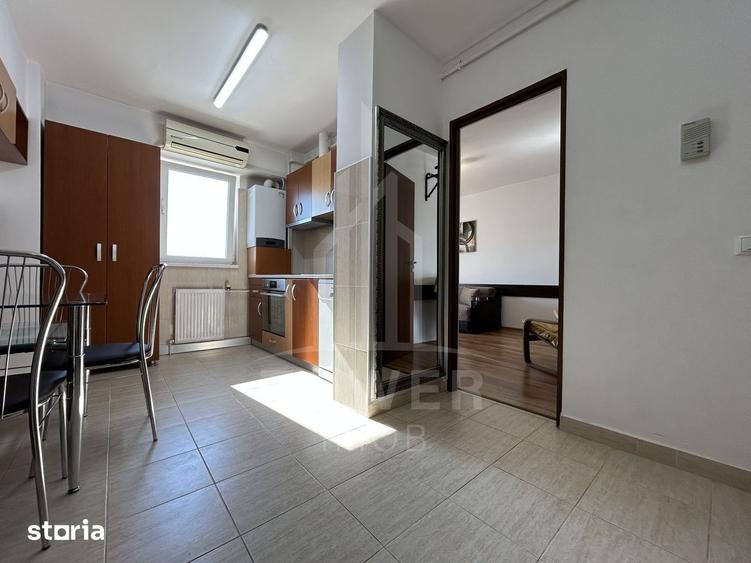 Apartament cu 3 camere decomandat, mobilat în Central