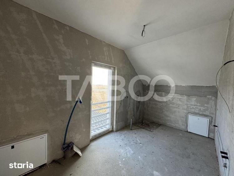 Casă cu 4 camere cu Teren 120 Mp în Vest