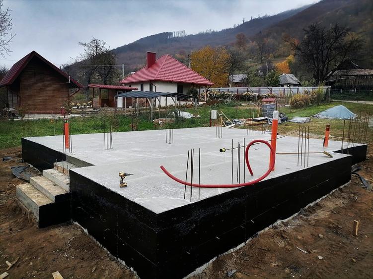 Teren de 3150 mp, în Oanțu