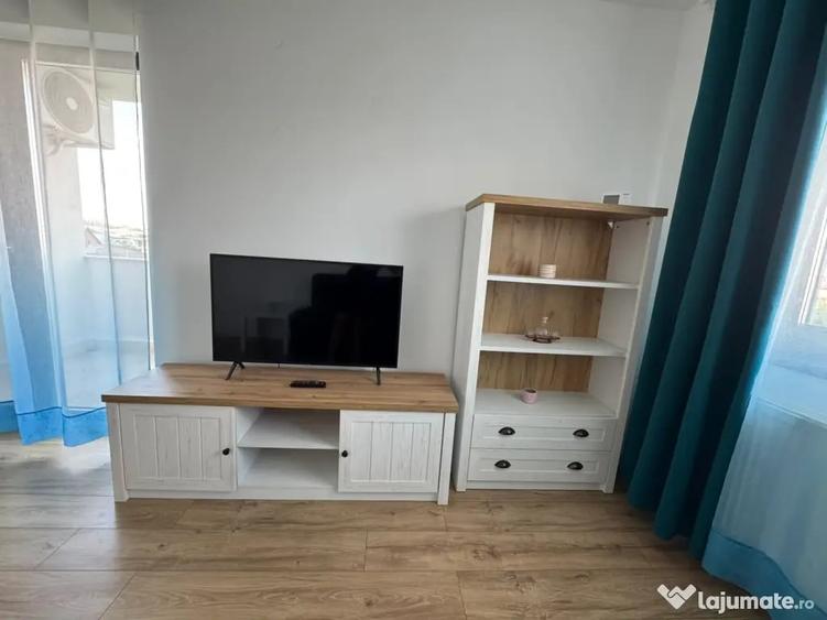 Apartament cu 2 camere decomandat în Păcii