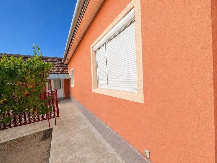 Casă cu 4 camere cu Teren 720 Mp în Central