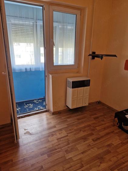Apartament cu 2 camere nedecomandat în Central