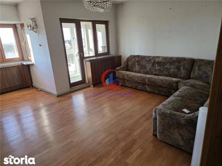 Apartament cu 4 camere decomandat în Dorobanților
