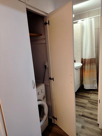 Apartament cu 2 camere decomandat în Florești