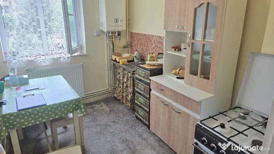 Vand apartament cu 2 camere in Deva, Piata Centrala, etaj 1, VANDUT - 3