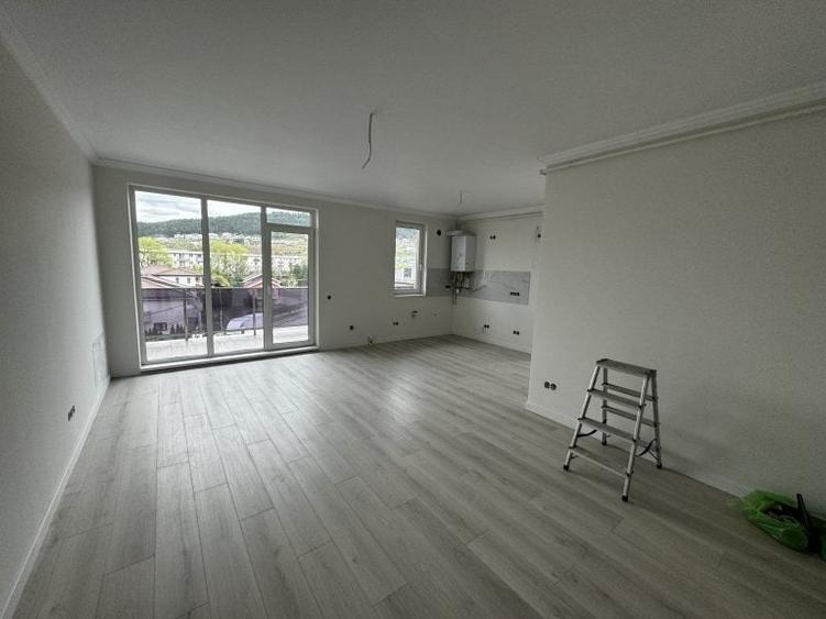 Apartament cu 2 camere semidecomandat în Florești — fotografia 3