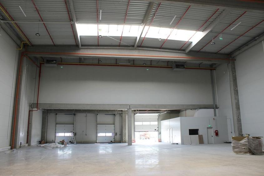 Spațiu industrial, de 2,200 mp, în Apahida