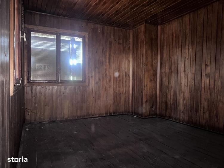 Casă cu 4 camere în Valea